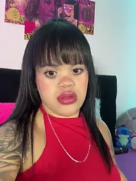 Snapshot of Sussyroxxx chatting on March 17, 12:59 am Sussyroxxx online show from March 17, 12:59 am