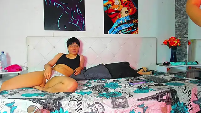 Snapshot of Arisia78Mia chatting on October 21, 4:02 am Arisia78Mia online show from October 21, 4:02 am