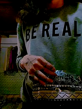 monroedelrey online show from December 15, 5:06 pm