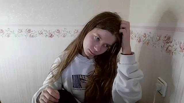 0nlyLola online show from November 7, 8:36 am