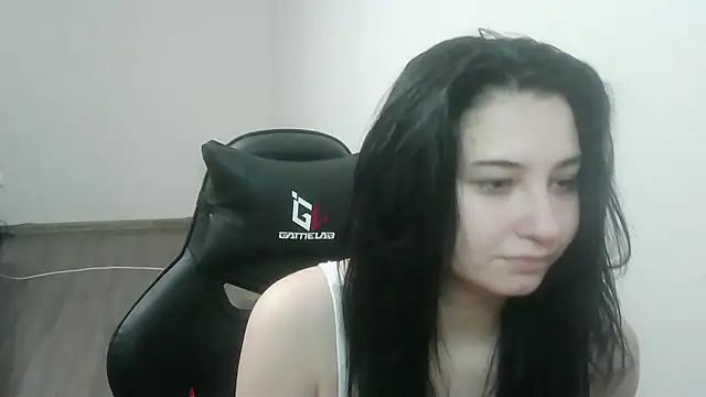 meow woem online show from October 8, 5:43 pm