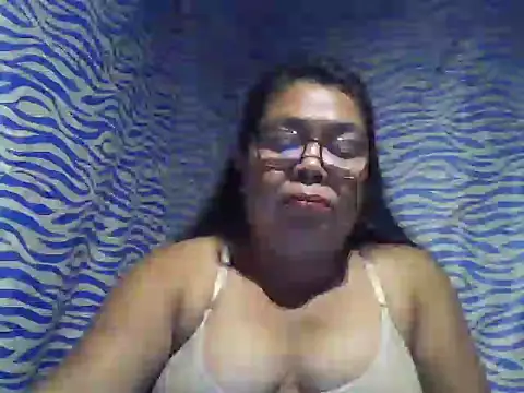 Snapshot of cris_tita chatting on June 27, 12:55 pm cris tita online show from June 27, 12:55 pm