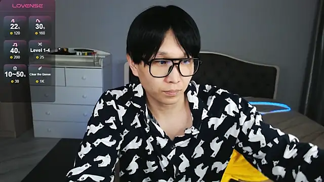 KaiChicken online show from March 27, 5:45 pm