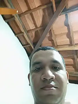 Roberto27051 online show from June 4, 3:12 am
