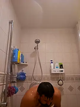 Roddog18 online show from November 3, 11:48 pm