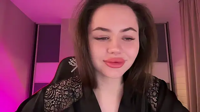 AlmaryKim online show from February 11, 9:25 pm