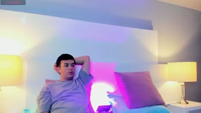 Dylan Katte online show from March 12, 10:38 pm