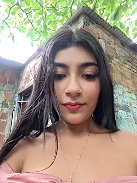 Snapshot of Sweed-virgin-pussy chatting on May 14, 5:53 pm Sweed-virgin-pussy online show from May 14, 5:53 pm