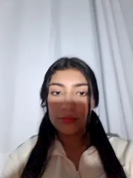 Snapshot of Sweed-virgin-pussy chatting on May 18, 4:07 am Sweed-virgin-pussy online show from May 18, 4:07 am