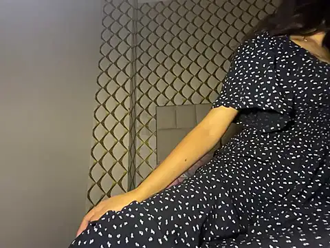 dubyzubygirl online show from March 27, 3:56 pm