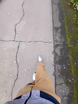 rezzzze online show from February 25, 9:19 am