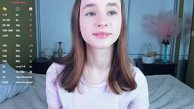 JinnyMcie online show from March 15, 9:04 am