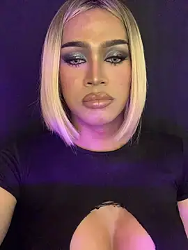 Snapshot of Kessey_Herera chatting on February 14, 5:10 pm Kessey Herera online show from February 14, 5:10 pm