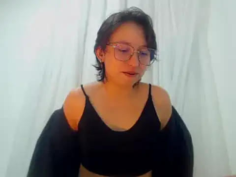 Snapshot of Klaret_Toy chatting on January 14, 9:31 pm Klaret Toy online show from January 14, 9:31 pm