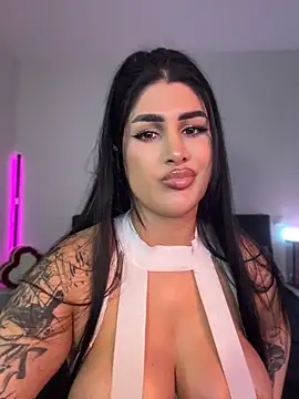 Niinarosee online show from July 30, 5:12 pm