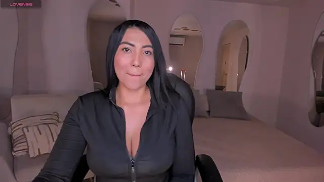 Snapshot of NatalieLewis chatting on June 5, 12:11 pm NatalieLewis online show from June 5, 12:11 pm