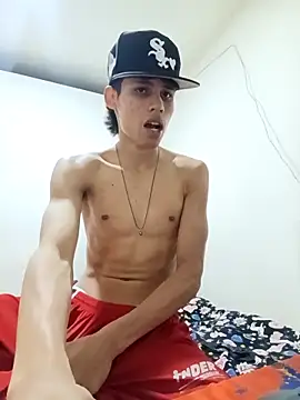 mazo18 online show from April 8, 11:27 pm