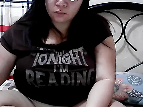 HornyPussie69 online show from April 17, 11:41 pm