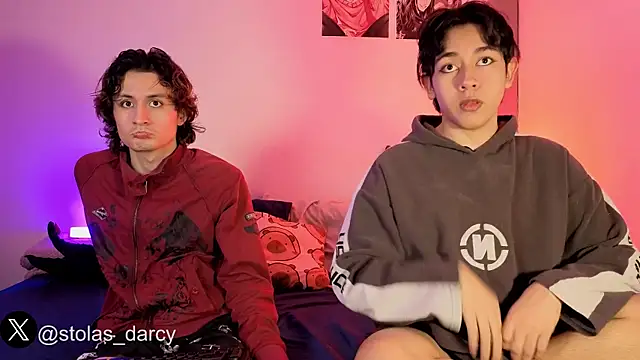 Darcy and Stolas online show from April 27, 4:43 am