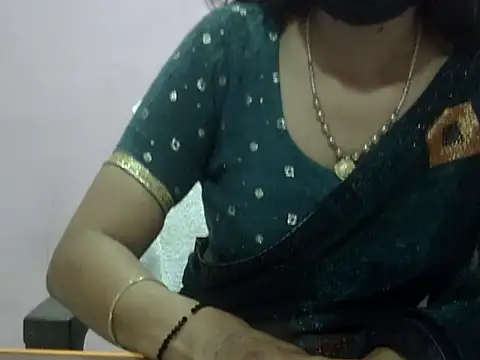 Snapshot of Laila_Cute chatting on March 25, 3:51 pm Laila Cute online show from March 25, 3:51 pm