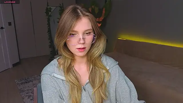 linakorvin online show from April 20, 1:14 pm