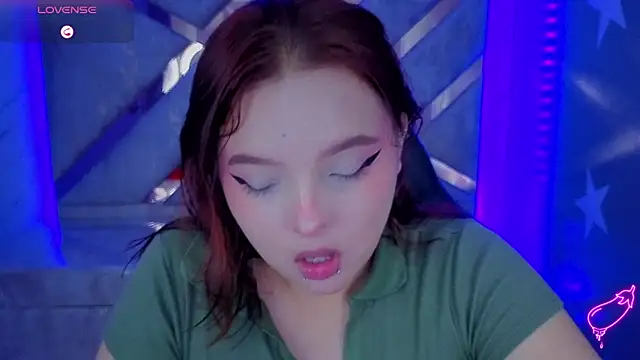 mia foster t online show from June 4, 1:06 pm
