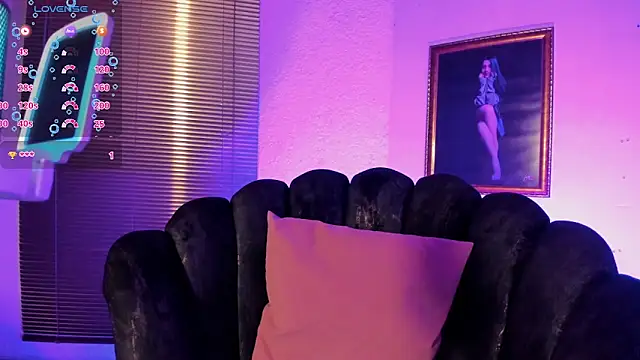 anne leee online show from April 25, 12:02 am