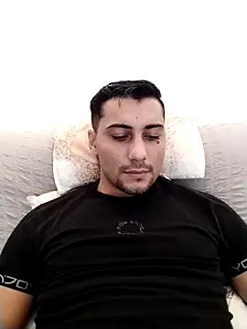 gooddboy01 online show from October 19, 12:06 pm