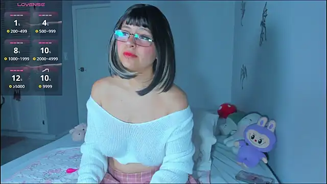 Snapshot of Miaengels_ chatting on February 27, 11:10 am Miaengels online show from February 27, 11:10 am