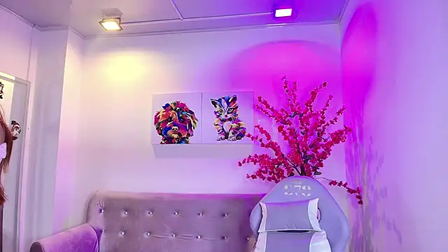 Snapshot of Summer_miller chatting on January 14, 11:38 am Summer miller online show from January 14, 11:38 am