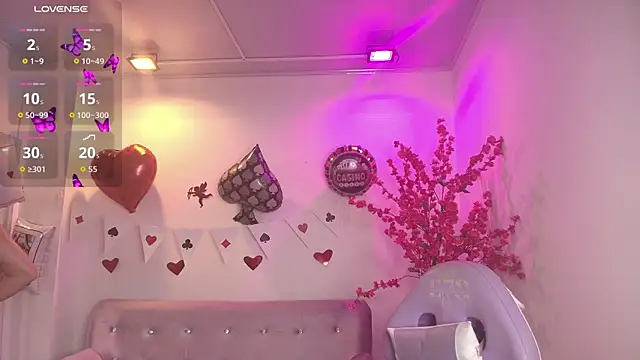 Snapshot of Summer_miller chatting on February 24, 11:30 am Summer miller online show from February 24, 11:30 am