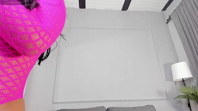 Nahomycarterr online show from February 10, 11:47 am