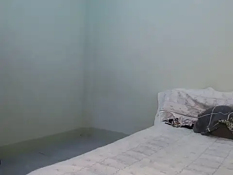 TeaseNPlease 13 online show from February 1, 9:24 pm