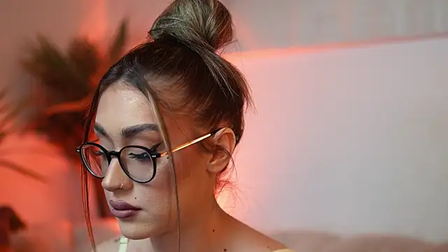 AileenKiss online show from April 2, 8:17 pm