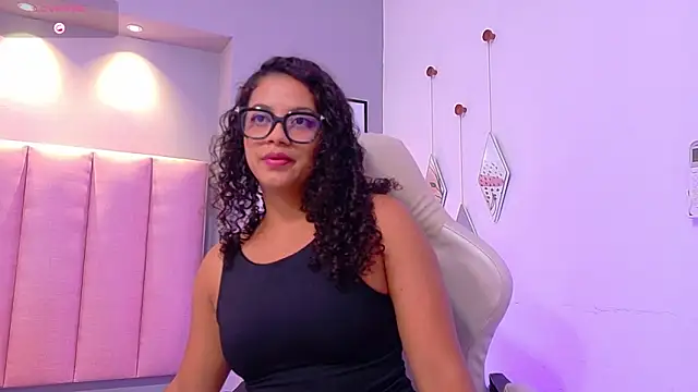 CamilaLevy online show from November 6, 12:06 pm