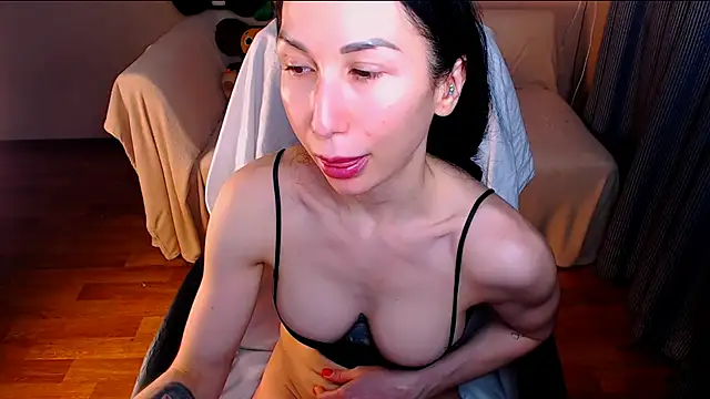 Snapshot of Fairy_elya_hot chatting on July 5, 9:33 pm Fairy elya hot online show from July 5, 9:33 pm