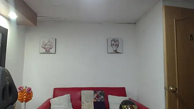Snapshot of Andy_Eagleton_20_ chatting on June 9, 2:45 am Andy Eagleton 20 online show from June 9, 2:45 am