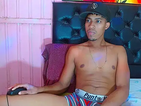 Snapshot of andreswj_bigcock23 chatting on October 11, 7:07 am andreswj bigcock23 online show from October 11, 7:07 am