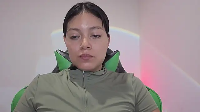 Qadeshoficial online show from February 9, 8:02 pm