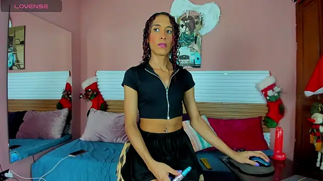 Tiffannydoll99 online show from December 18, 7:53 pm