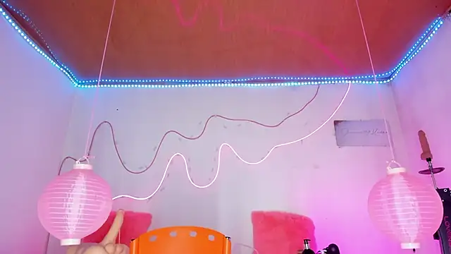 shannon kinne  online show from January 8, 3:58 pm