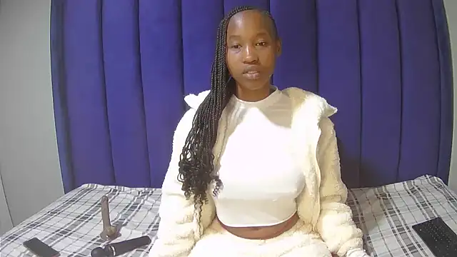 Snapshot of Pretty-C chatting on August 4, 5:32 am Pretty-C online show from August 4, 5:32 am