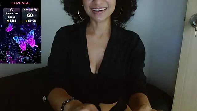 Seductress Malia online show from June 25, 4:11 pm