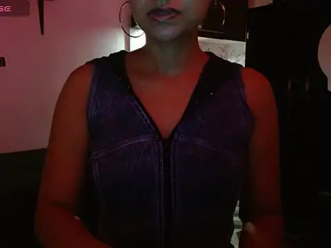 Seductress Malia online show from July 25, 2:36 pm