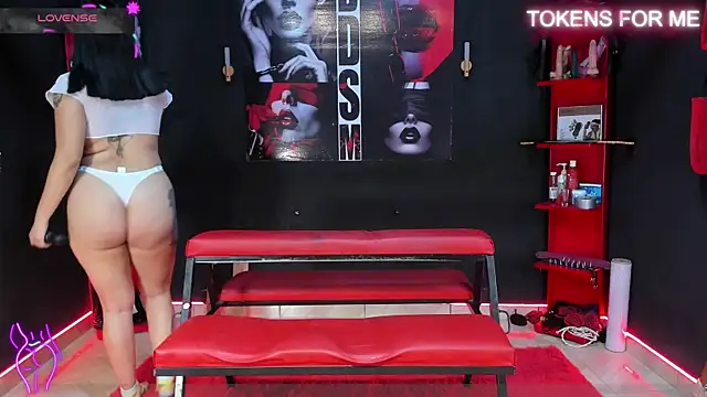 Jacki Fire online show from June 27, 2:05 am