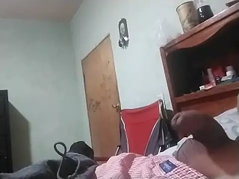 Snapshot of veintitres23 chatting on December 21, 6:59 pm veintitres23 online show from December 21, 6:59 pm