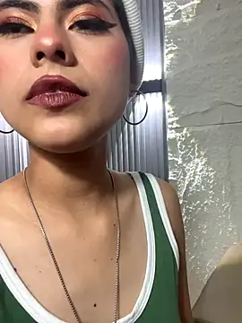 Snapshot of Eva_Feller69 chatting on November 12, 3:07 am Eva Feller69 online show from November 12, 3:07 am