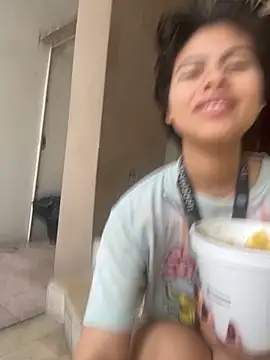 Snapshot of Eva_Feller69 chatting on December 21, 6:37 pm Eva Feller69 online show from December 21, 6:37 pm