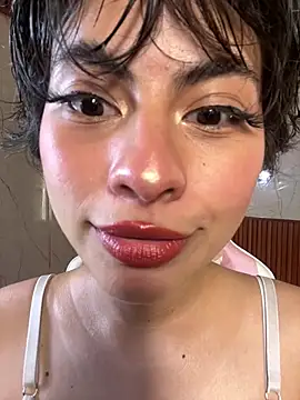 Snapshot of Eva_Feller69 chatting on February 25, 10:08 pm Eva Feller69 online show from February 25, 10:08 pm