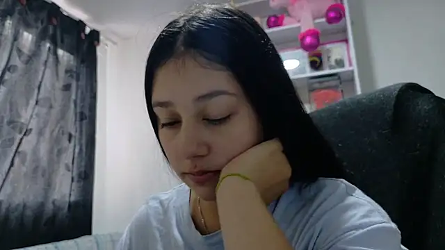 Snapshot of KOREN_JALAA chatting on June 22, 7:44 pm KOREN JALAA online show from June 22, 7:44 pm